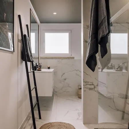 Barambu - 3 Bedrooms And Office In Avenidas Novas Apartamento