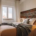 아파트 Barambu - 3 Bedrooms And Office In Avenidas Novas 리스본